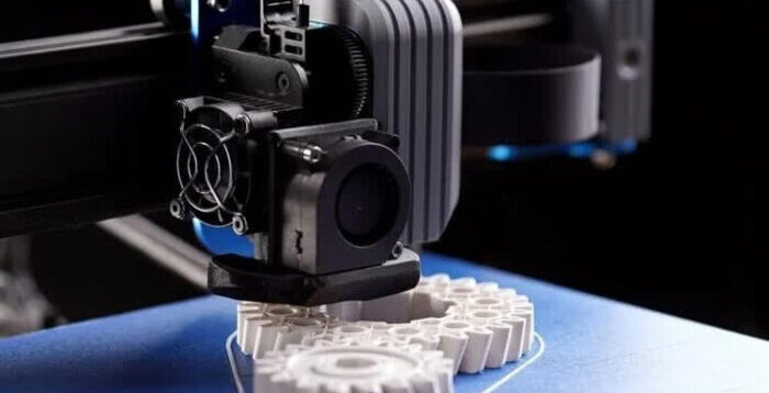 طرح‌های توسعه‌ای ساخت افزودنی و «پرینت سه‌بعدی» حمایت می‌شود