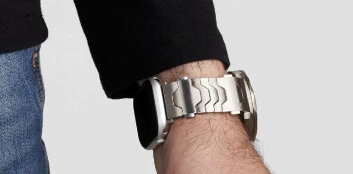 پایان جنگ سنت و مدرنیته با یک بند ساعت عجیب