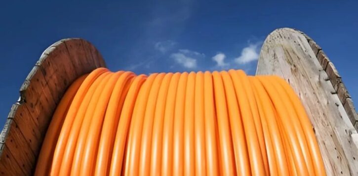 اجرای شبکه فیبر نوری در ساختمان‌های نوساز الزامی می‌شود